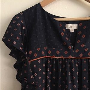 Loft silky flutter sleeve shell xs